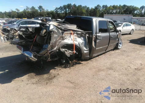 2013 Ram 1500 Laramie z USA, uszkodzony, nr VIN 1C6RR7NT8DS703355